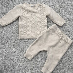 Carter’s knit set, 6month size